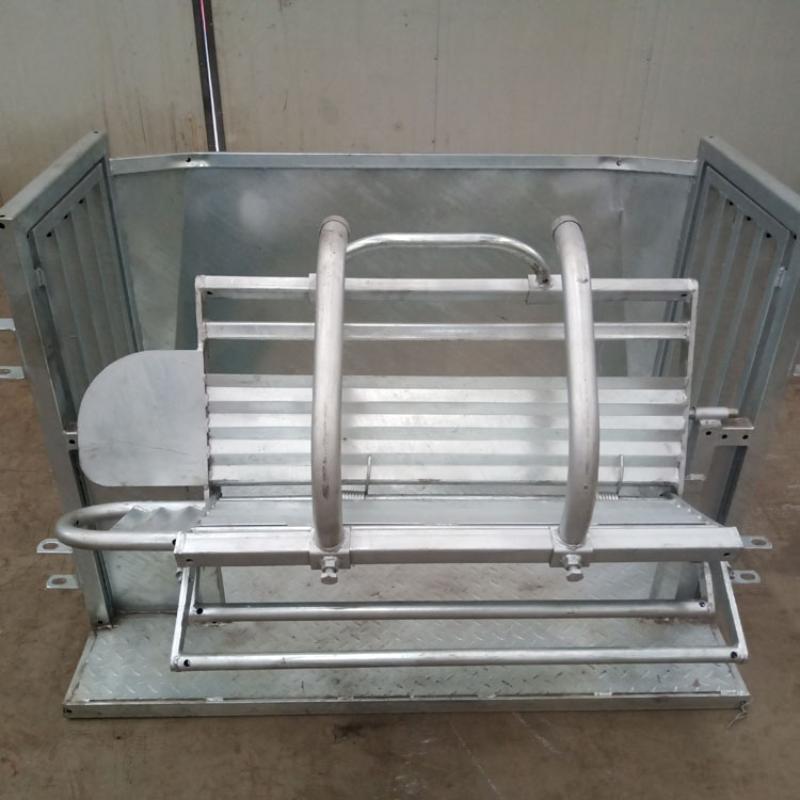 Top Hill Sheep Turnover Crate Catcher Sheep & Goat Handler