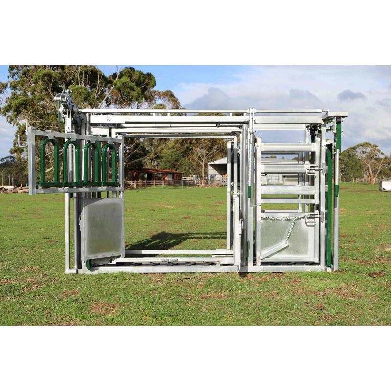 Commander Agriculture CC850 Cattle Crush side view with gates fully open