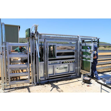 Commander Agriculture CC800 Cattle Crush side view with back top gate open