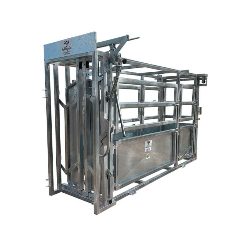 Kurraglen Farmhand Cattle Vet Crush front view